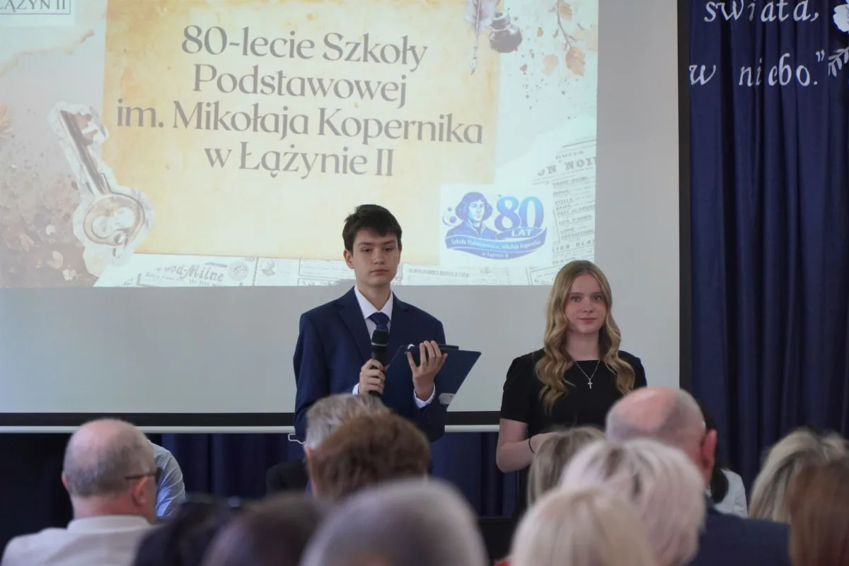 Jubileusze Szkoły Podstawowej w Łążynie II oraz przyznanie Medalu Honorowego