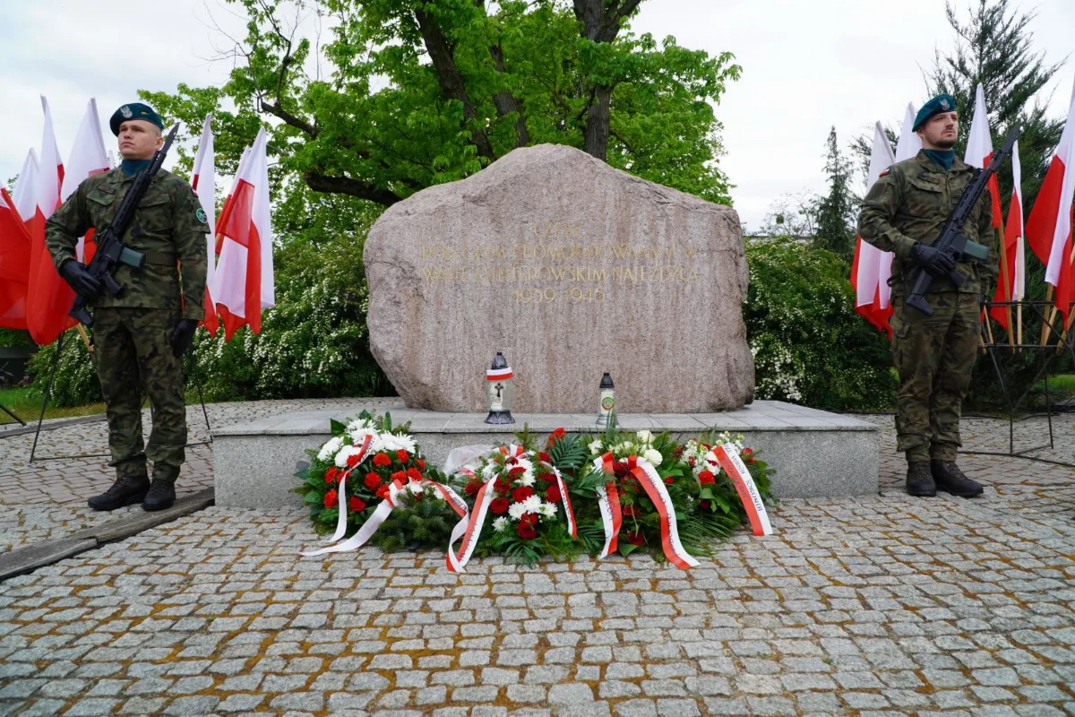 Obchody 81. rocznicy zakończenia II wojny światowej w Toruniu
