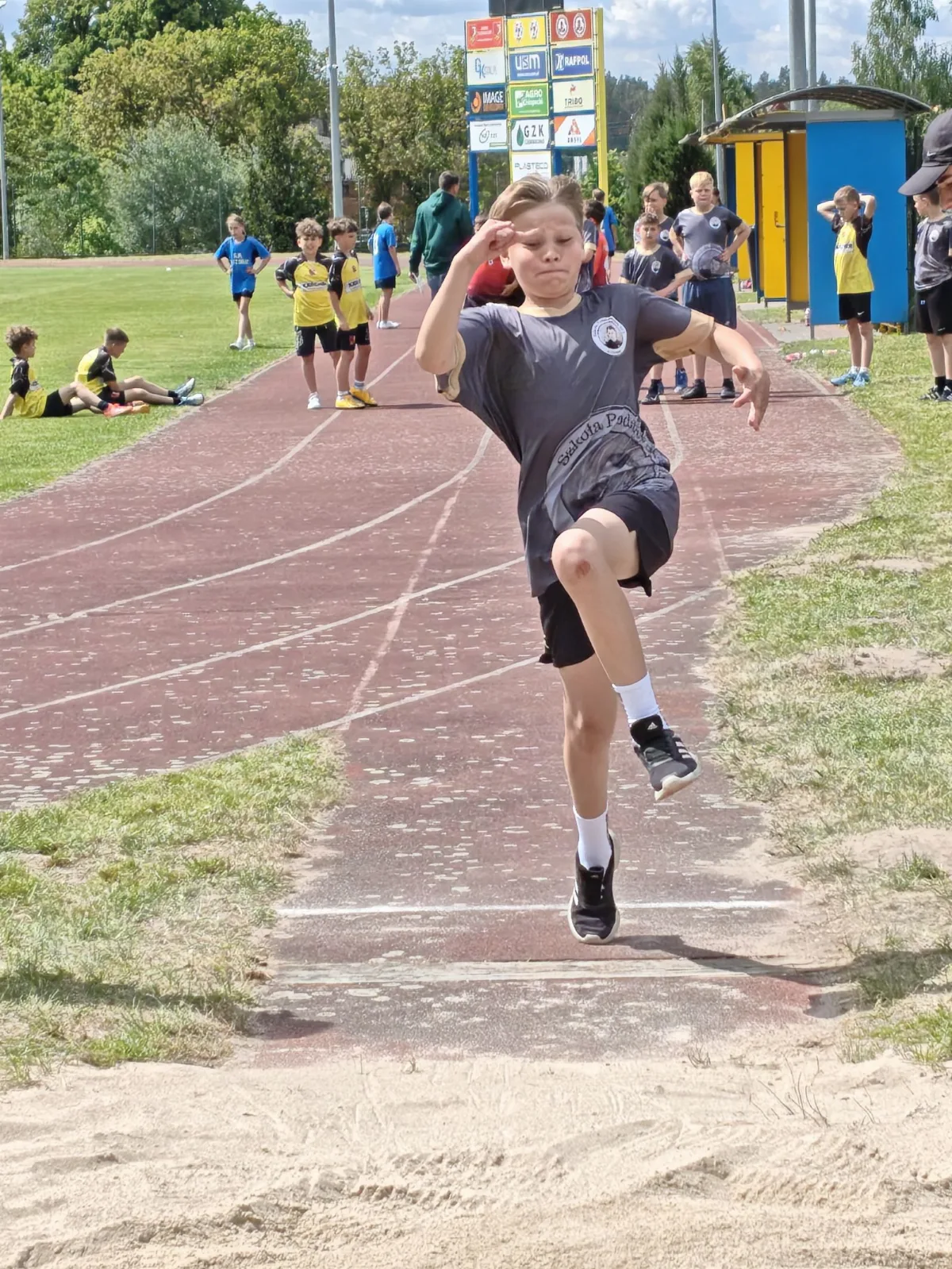 Mistrzostwa Powiatu Toruńskiego w Trójboju Lekkoatletycznym dla Dzieci w Czernikowie