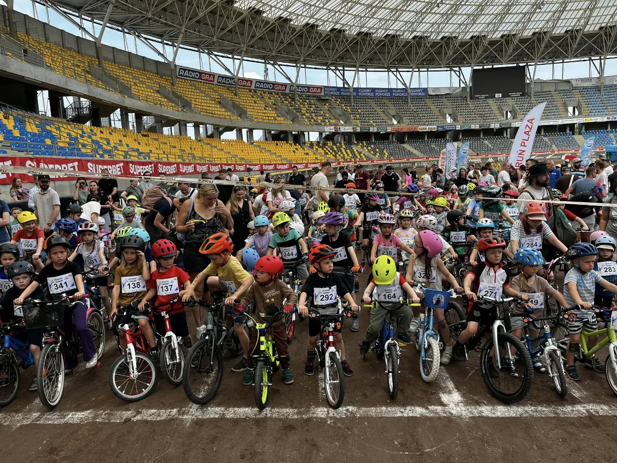 Dziecięce wyścigi rowerowe na Motoarenie