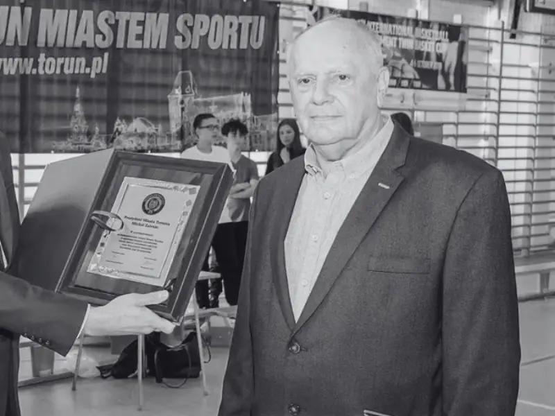 Nie żyje Andrzej Piwoński, twórca Toruńskiej Ligi Koszykówki Szkół Średnich