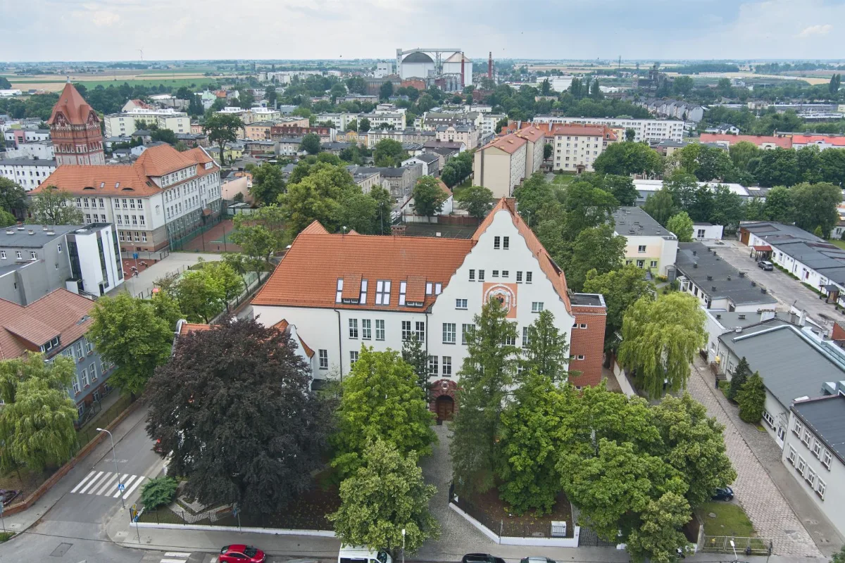 Ogłoszenie o konkursie na dyrektora Zespołu Szkół Ponadpodstawowych w Chełmży