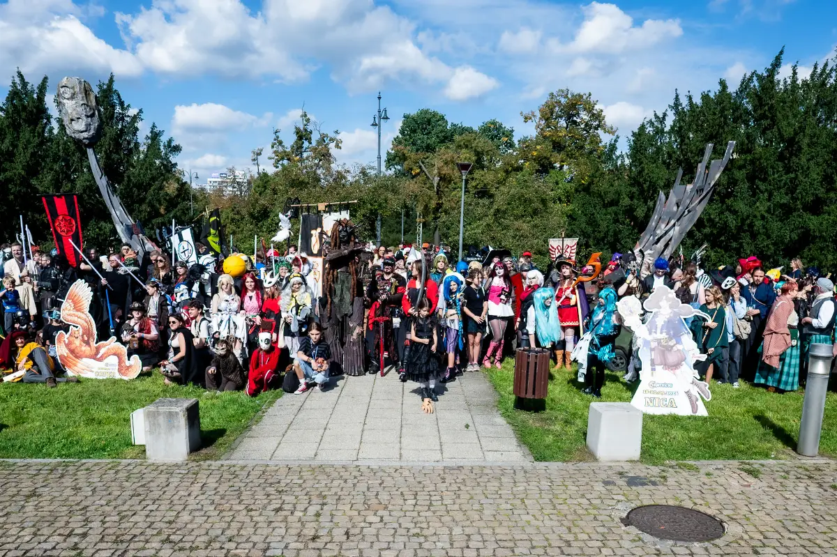 Ulicami Torunia przeszedł kolorowy korowód fanów fantastyki