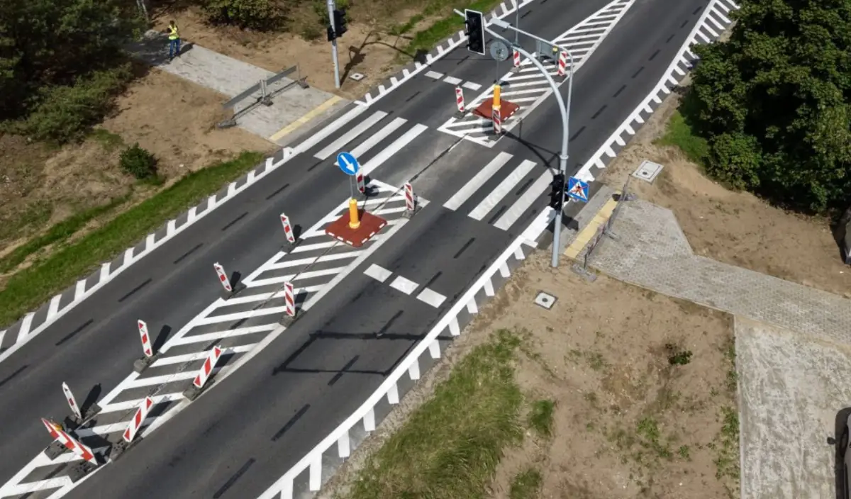 Gotowe nowe przejście dla pieszych między stacją Katarzynka a osiedlem JAR. MZD oczekuje na pozwolenie na użytkowanie
