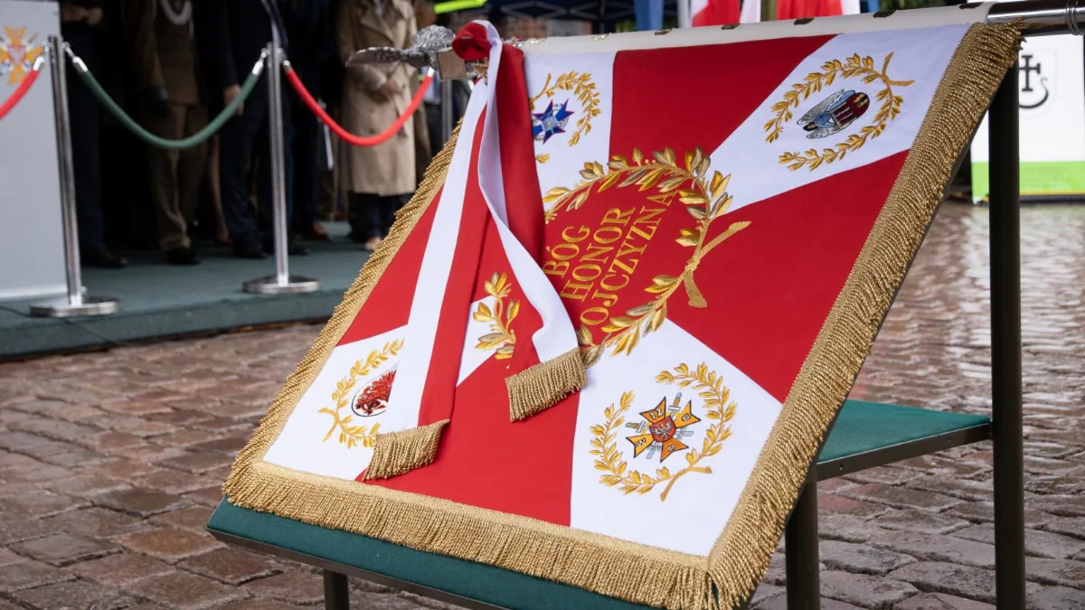 12. Wojskowy Oddział Gospodarczy w Toruniu z nowym sztandarem