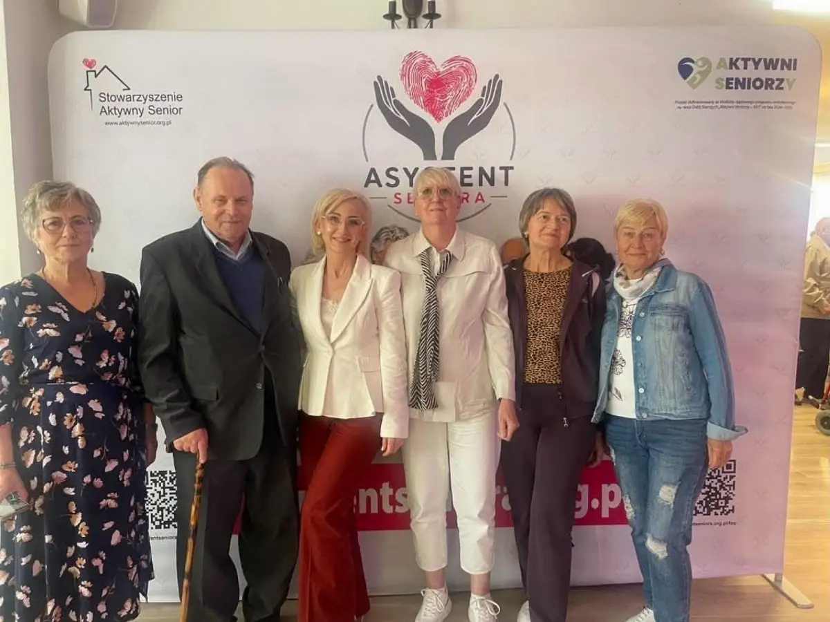 Prezentacja aplikacji "Asystent Seniora" dla seniorów